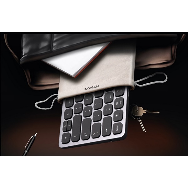 AXAGON HMC-KB-HU Magyar billentyűzet és 9 az 1-ben hub - Image 24