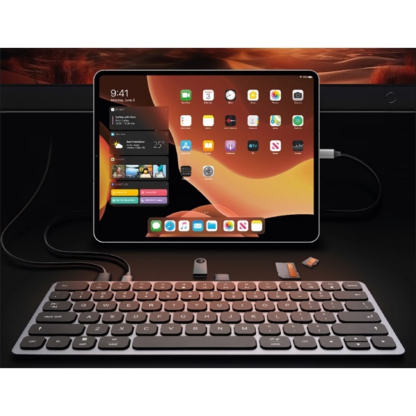 AXAGON HMC-KB-HU Magyar billentyűzet és 9 az 1-ben hub - Image 25