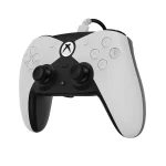 Hyperkin M01638-WH Competitor Xbox Series|One/Windows 11|10 Xbox liszenszelt vezetékes fehér kontroller - Image 5