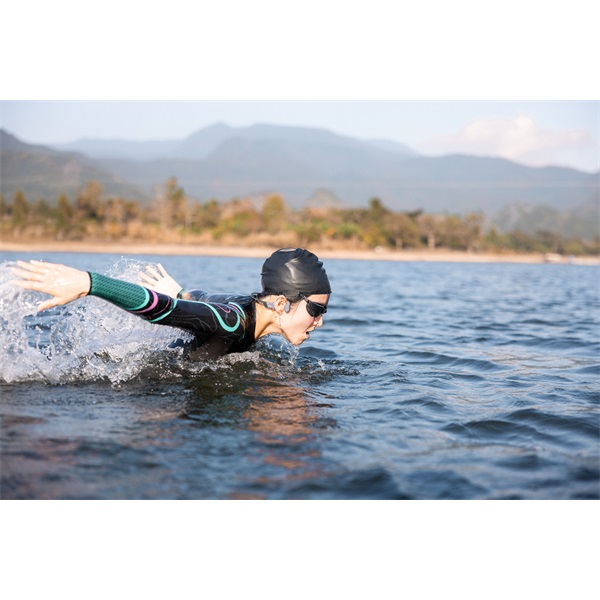 Shokz OpenSwim Pro USB-C csontvezetéses Bluetooth szürke Open-Ear sport fejhallgató - Image 9