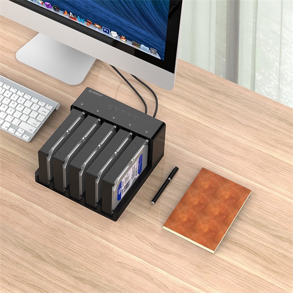 Orico_HDDSSD_Dokkolo_-_6558US3-C-EU_5x_2535_HDDSSD_-_USB-A_Max_16TB_fekete-i326139.jpg Orico HDD/SSD Dokkoló - 6558US3-C-EU /125/ (5x 2,5"/3,5" HDD/SSD -> USB-A, Max.: 16TB, fekete) - Image 5