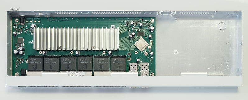 mikrotik-routerboard-crs326-24g-2s-rm-1u-24port-gbe-lan-2x-sfp-uplink-cloud-router-switch_2.jpg Mikrotik RouterBoard CRS326-24G-2S+RM 1U 24port GbE LAN 2x SFP+ uplink Cloud Router Switch - Image 2