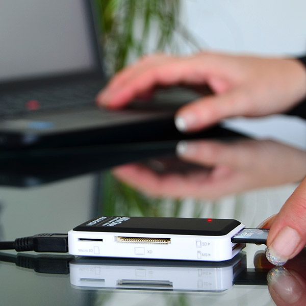 AXAGON CRE-X1 External 5-slot Card Reader Black/White - Image 8