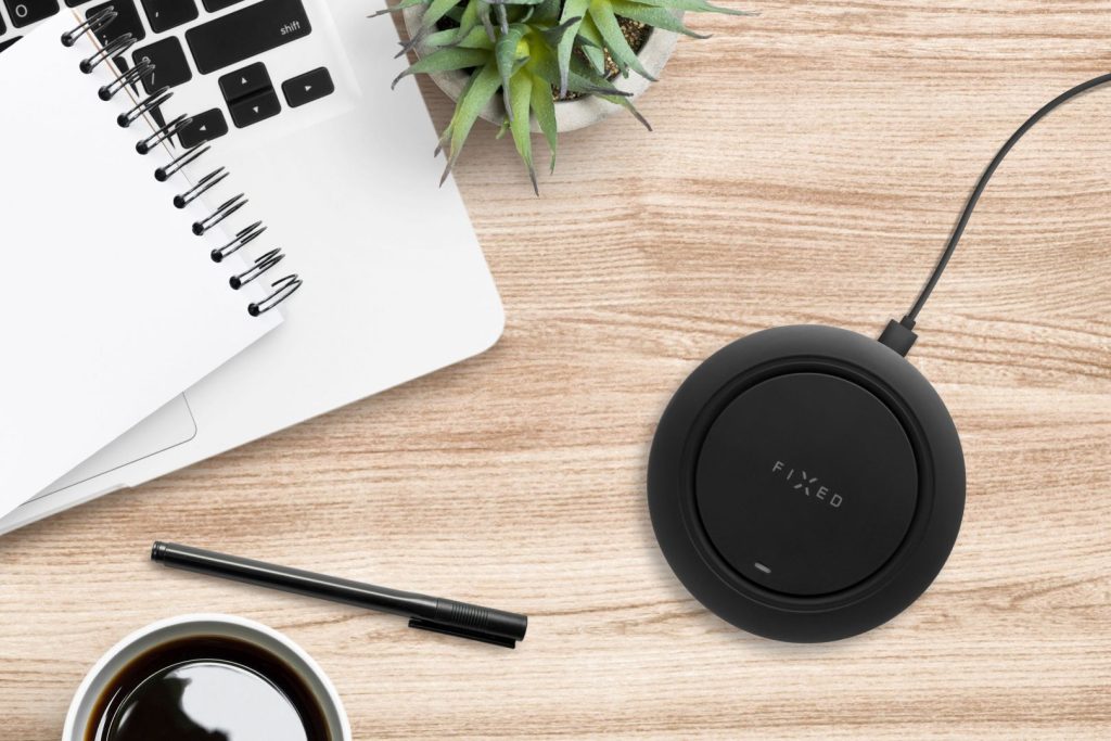 fixed-pad-for-wireless-charging-black_5.jpg FIXED Pad FIXPAD-BK vezeték nélküli QI töltő, fekete - Image 5