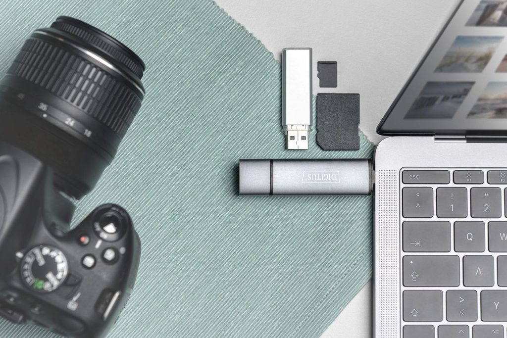 digitus-combo-card-reader-hub-grey_10.jpg Digitus Combo Card Reader Hub Grey - Image 10