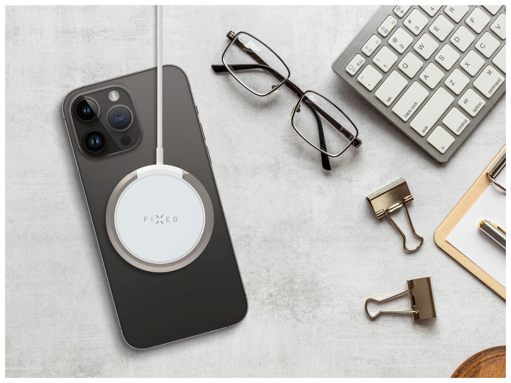 fixed-magpad-wireless-charger-white_7.jpg FIXED MagPad vezeték nélküli töltő, MagSafe támogatás, beépített fém állvány, fehér - Image 7