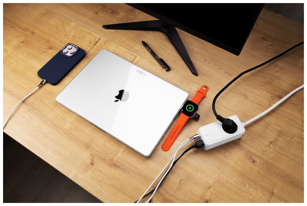 fixed-charging-strip-2xusb-c-2xusb-gan-iii-1.5m-pd-65w-white_10.jpg FIXED hálózati USB töltő, GaN III technológia, kimenetetk: 2 * USB-A QC3.0, 2 * USB-C PD3.0 65W , 1*220V, 1.5m kábel, fehér - Image 10