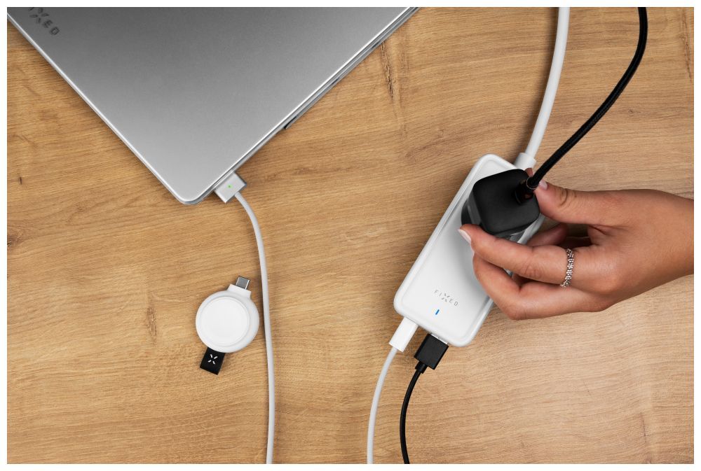 fixed-charging-strip-2xusb-c-2xusb-gan-iii-1.5m-pd-65w-white_8.jpg FIXED hálózati USB töltő, GaN III technológia, kimenetetk: 2 * USB-A QC3.0, 2 * USB-C PD3.0 65W , 1*220V, 1.5m kábel, fehér - Image 8