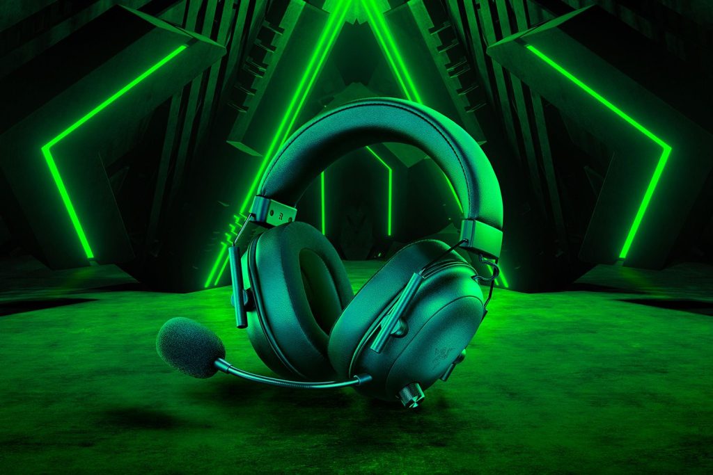 Razer BlackShark V2 HyperSpeed Wireless Bluetooth Headset Black - Image 4