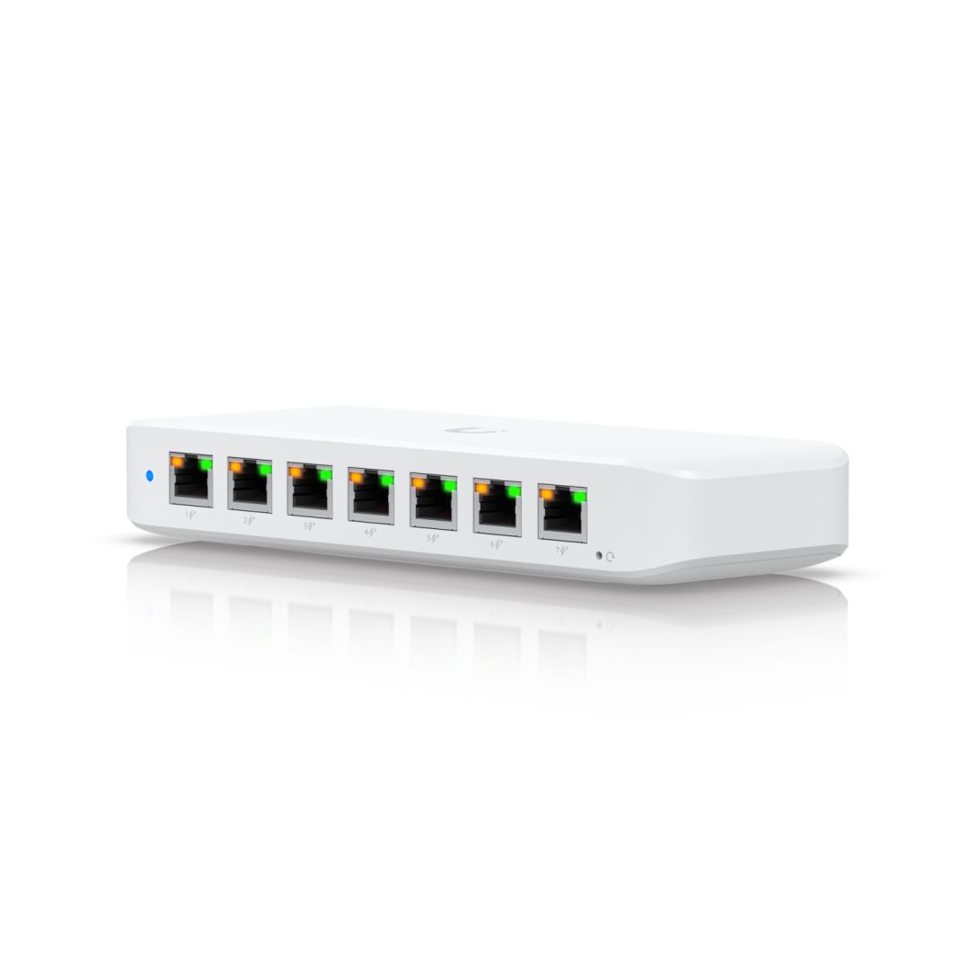 ubiquiti-unifi-8-port-gbe-poe-powered-by-gbe-input-210w_1.jpg Ubiquiti UniFi 8-Port GbE PoE+ powered by GbE++ input 210W - Image 1