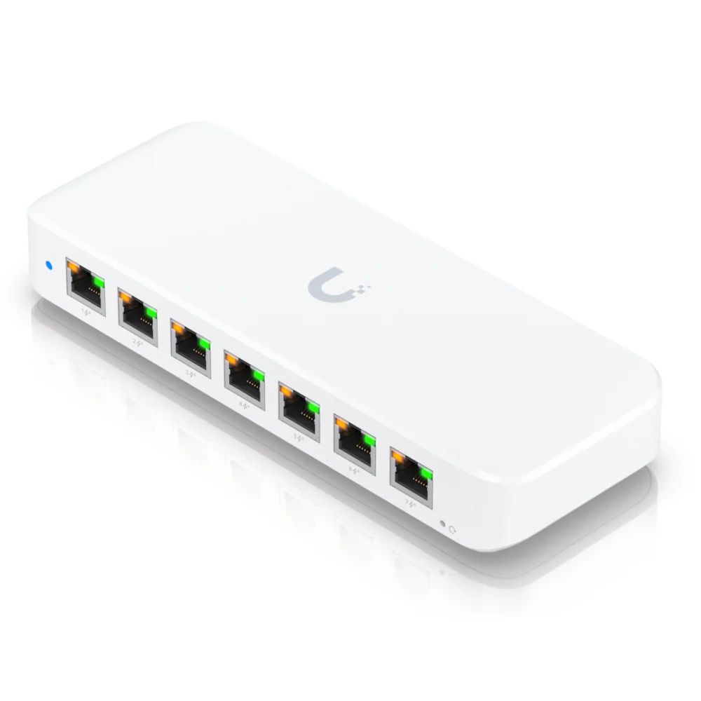 Ubiquiti UniFi 8-Port GbE PoE+ powered by GbE++ input 210W - Image 3