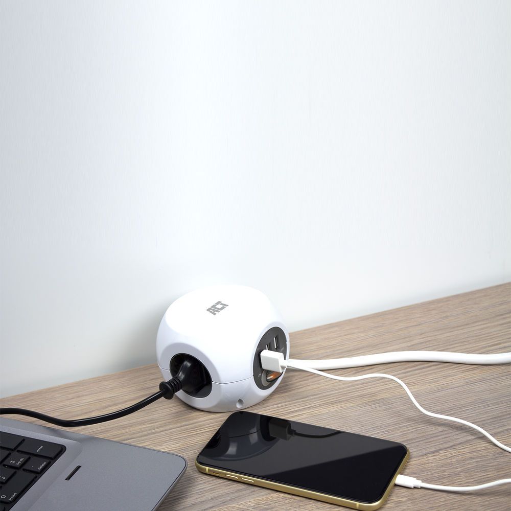 act-ac2430-halozati-eloszto-kapcsoloval-3din-1-5m-white_6.jpg ACT AC2430 Hálózati Elosztó Kapcsolóval 3DIN 1,5m White - Image 6