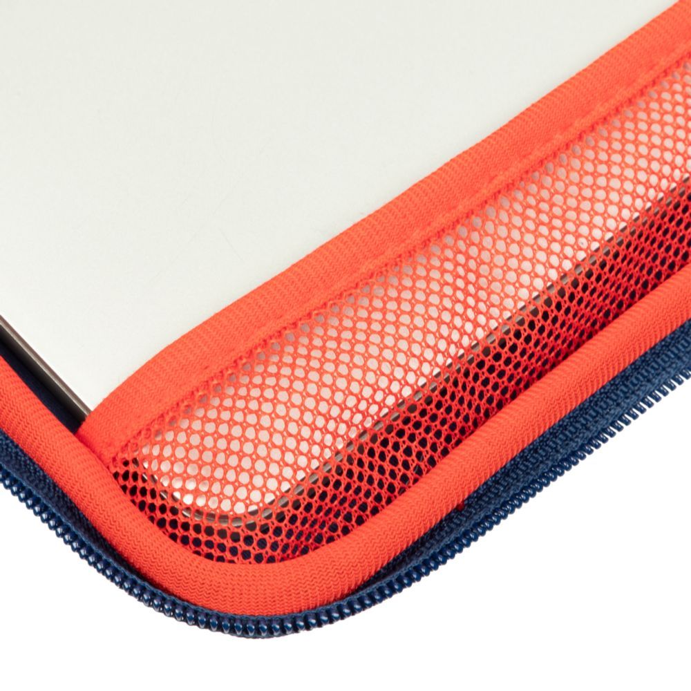 RivaCase 5224 MacBook Air 15" sleeve Dark Blue - Image 7