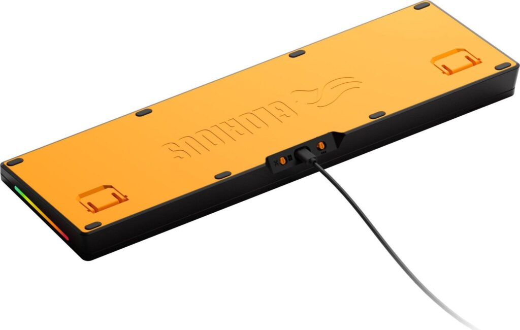 Glorious GMMK 3 HE 100% Prebuilt RGB Mechanical Gaming Keyboard Black UK - Image 4