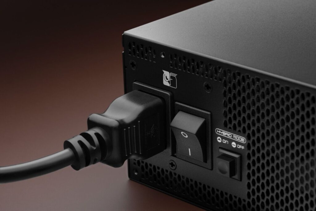 seasonic-1600w-80-titanium-prime-tx-noctua-edition_6.jpg Seasonic 1600W 80+ Titanium Prime TX Noctua Edition - Image 6