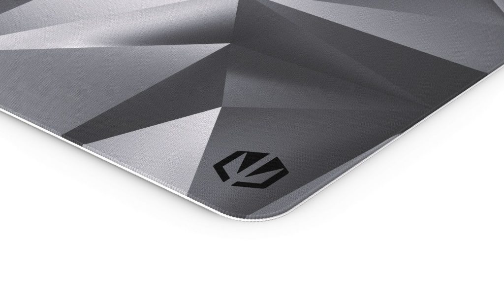 Endorfy Crystal Black L Egérpad Black/White - Image 5