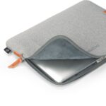 Dicota Skin URBAN Macbook sleeve 14" Grey - Image 2