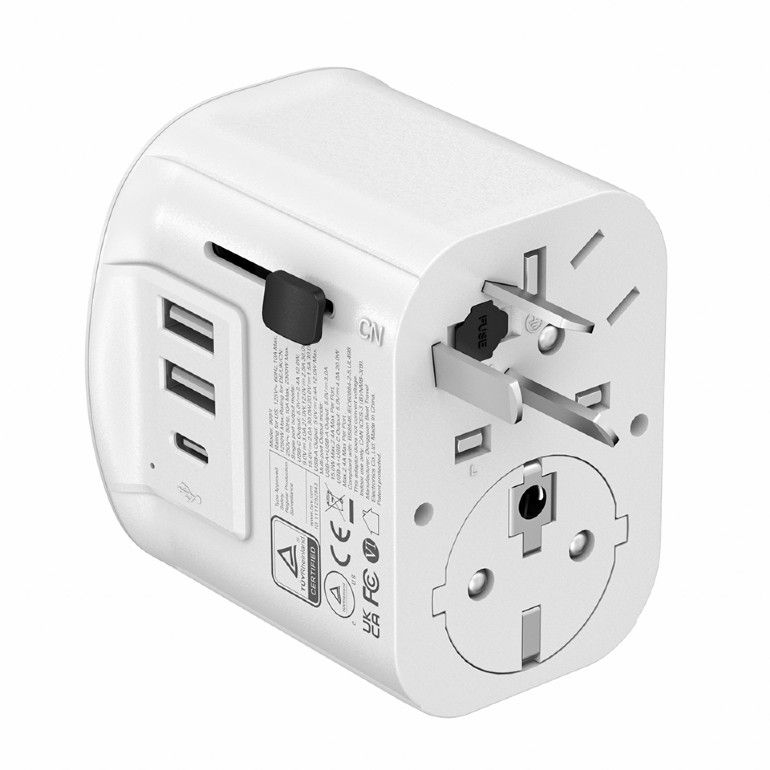 Gembird Grounded universal travel power adapter 15W White - Image 3