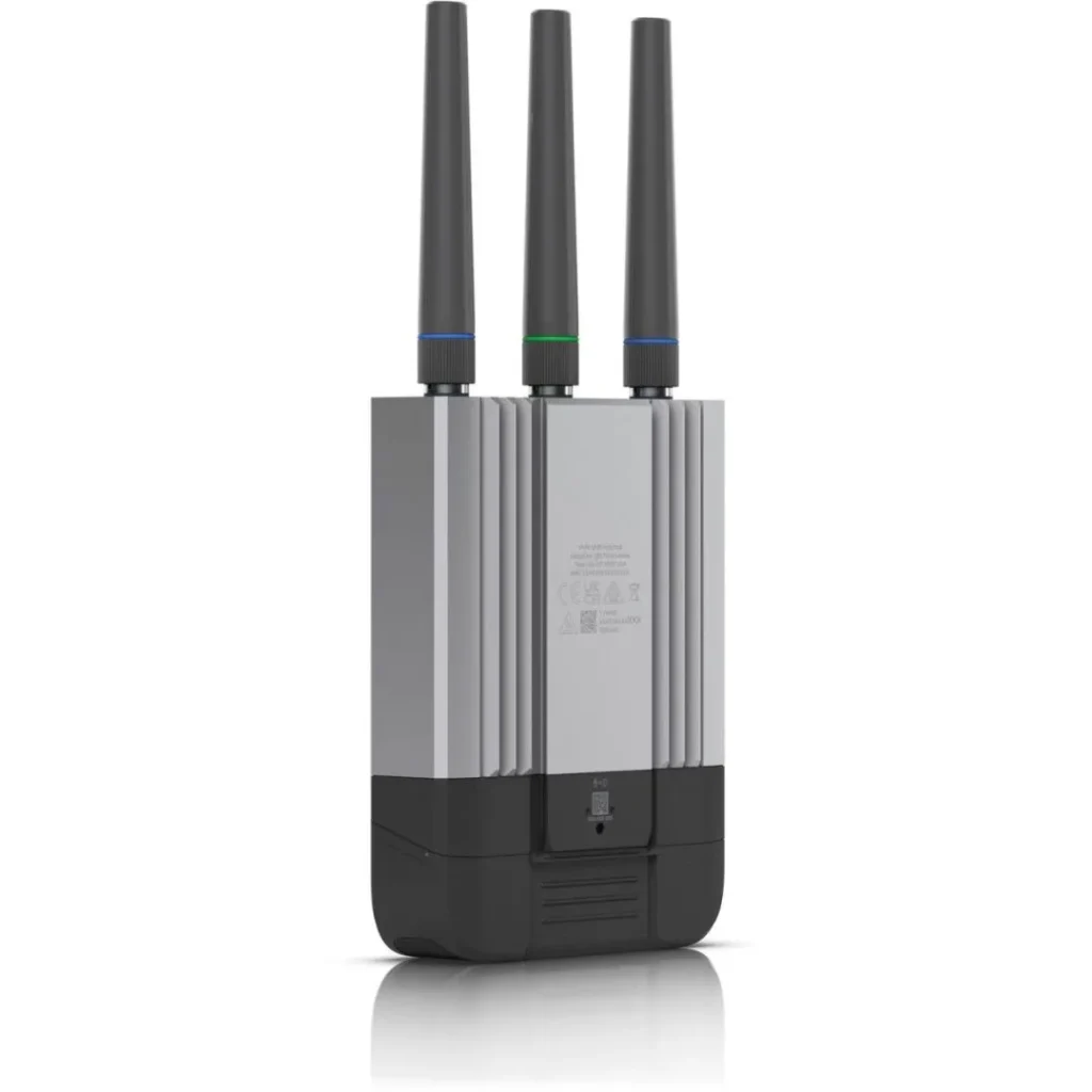 Ubiquiti Mobile Router Industrial - Image 4