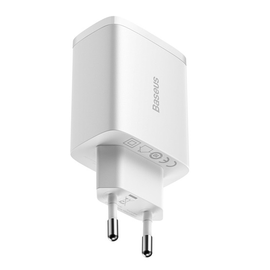 Baseus Compact hálózati töltő 17W, 3×USB Type-A, fehér