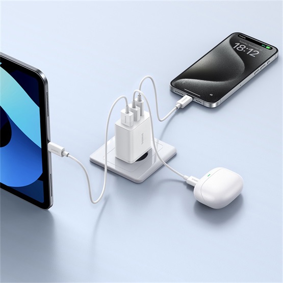 Baseus Cube hálózati gyorstöltő 30W, USB Type-C + 2×USB Type-A, fehér - Image 6