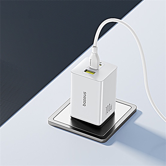 Baseus EnerFill FE11 hálózati gyorstöltő 100W, 2×USB Type-C + 1×USB Type-A, fehér - Image 4