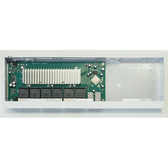 MikroTik 24xGbit port rackbe szerelhető switch, 2xSFP+ foglalat, dual-boot OS - Image 4