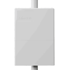 MikroTik netFiber 9 kültéri switch, 4x SFP+ foglalat, 5x SFP foglalat, 1x gigabites RJ45 port (PoE-In)