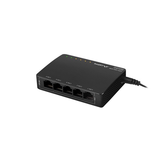 Lanberg Switch DSP3-1005-60W, 5x 1Gb/s PoE+ (4 port PoE 30W/port max 60W) menedzsment nélküli, asztali