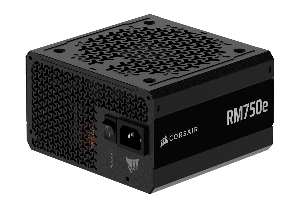 Corsair RM750e (2025) 750W Cybenetics Gold ATX 3.1 tápegység, fekete